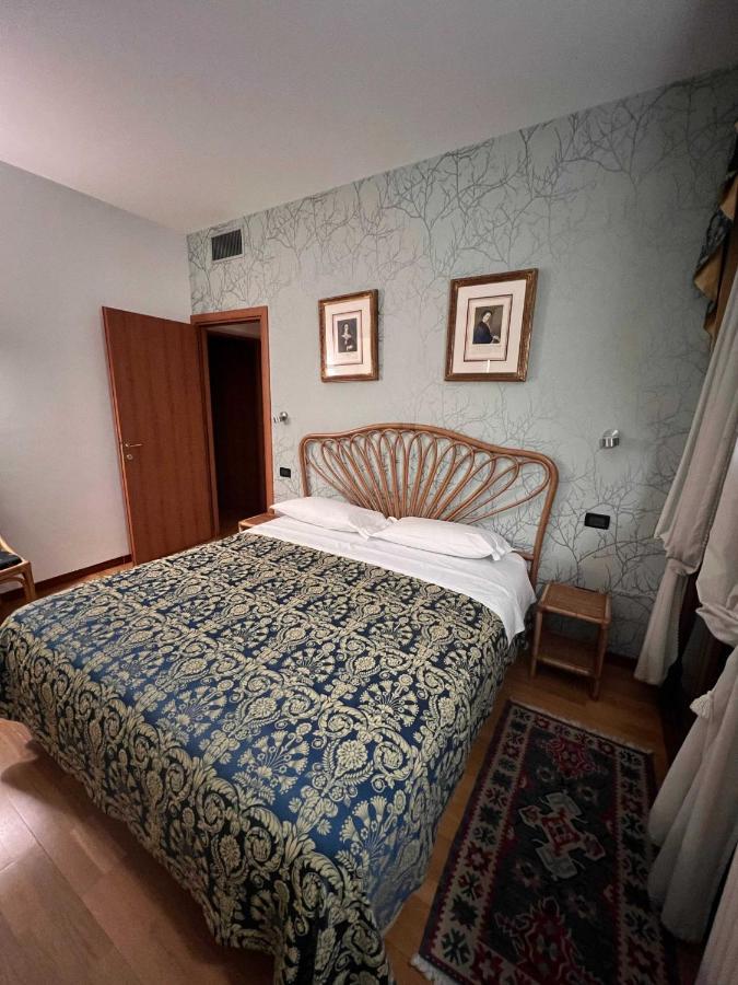 Palazzo Brando - Living Apartments Тревизо Экстерьер фото