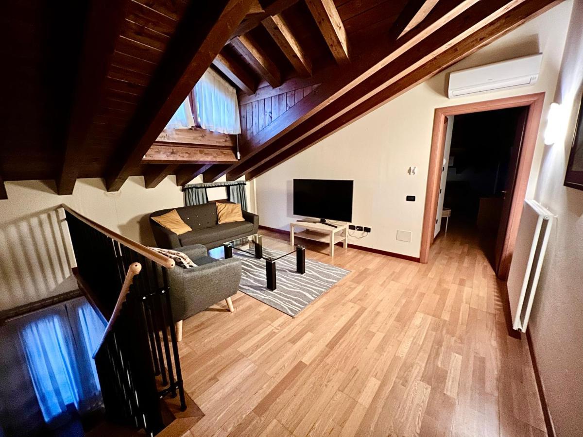 Palazzo Brando - Living Apartments Тревизо Экстерьер фото