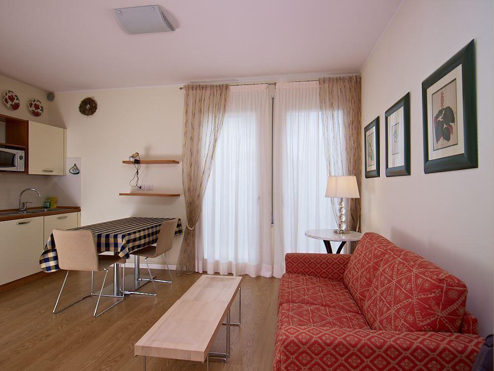 Palazzo Brando - Living Apartments Тревизо Экстерьер фото