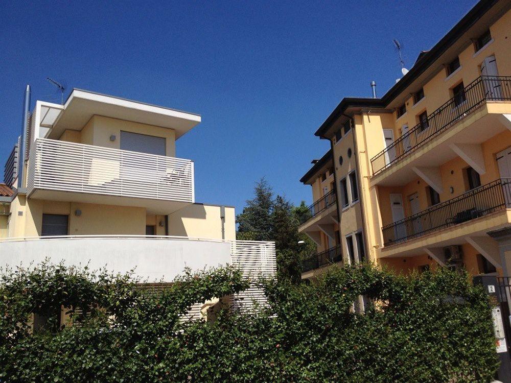 Palazzo Brando - Living Apartments Тревизо Экстерьер фото