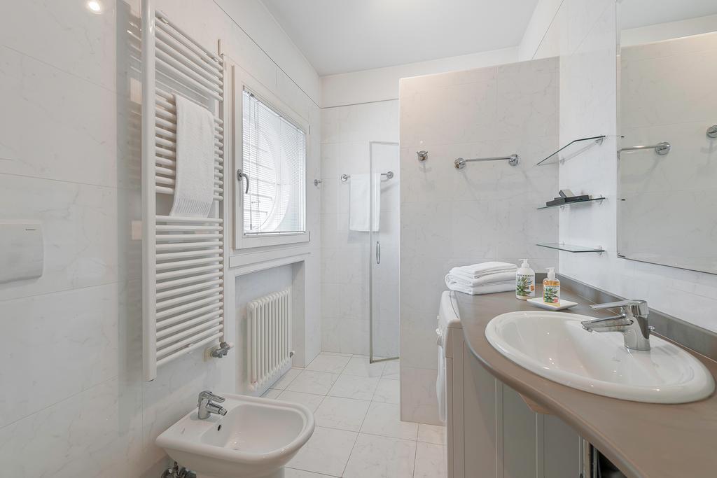 Palazzo Brando - Living Apartments Тревизо Номер фото