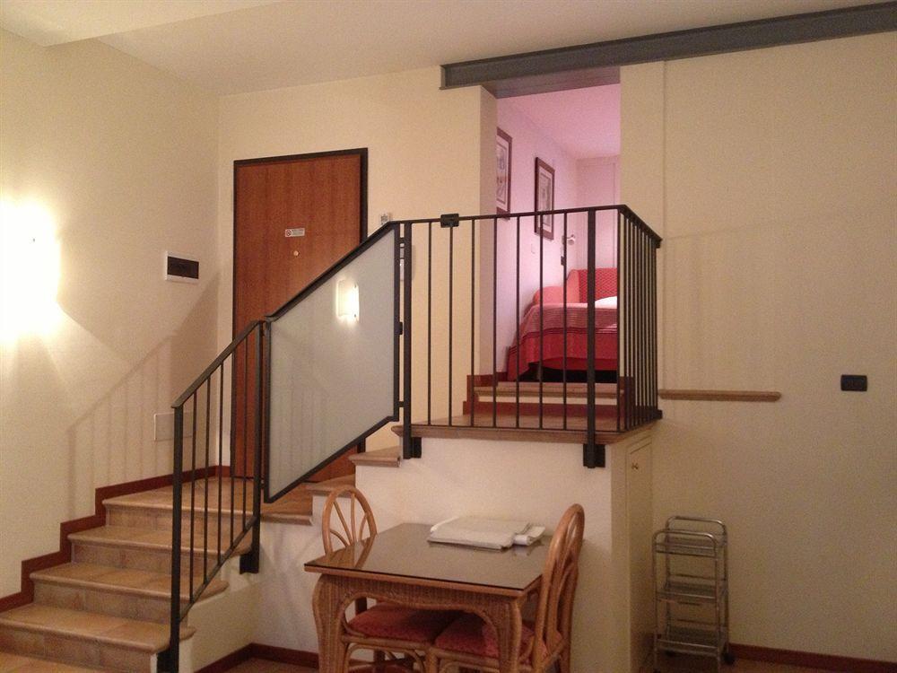 Palazzo Brando - Living Apartments Тревизо Экстерьер фото