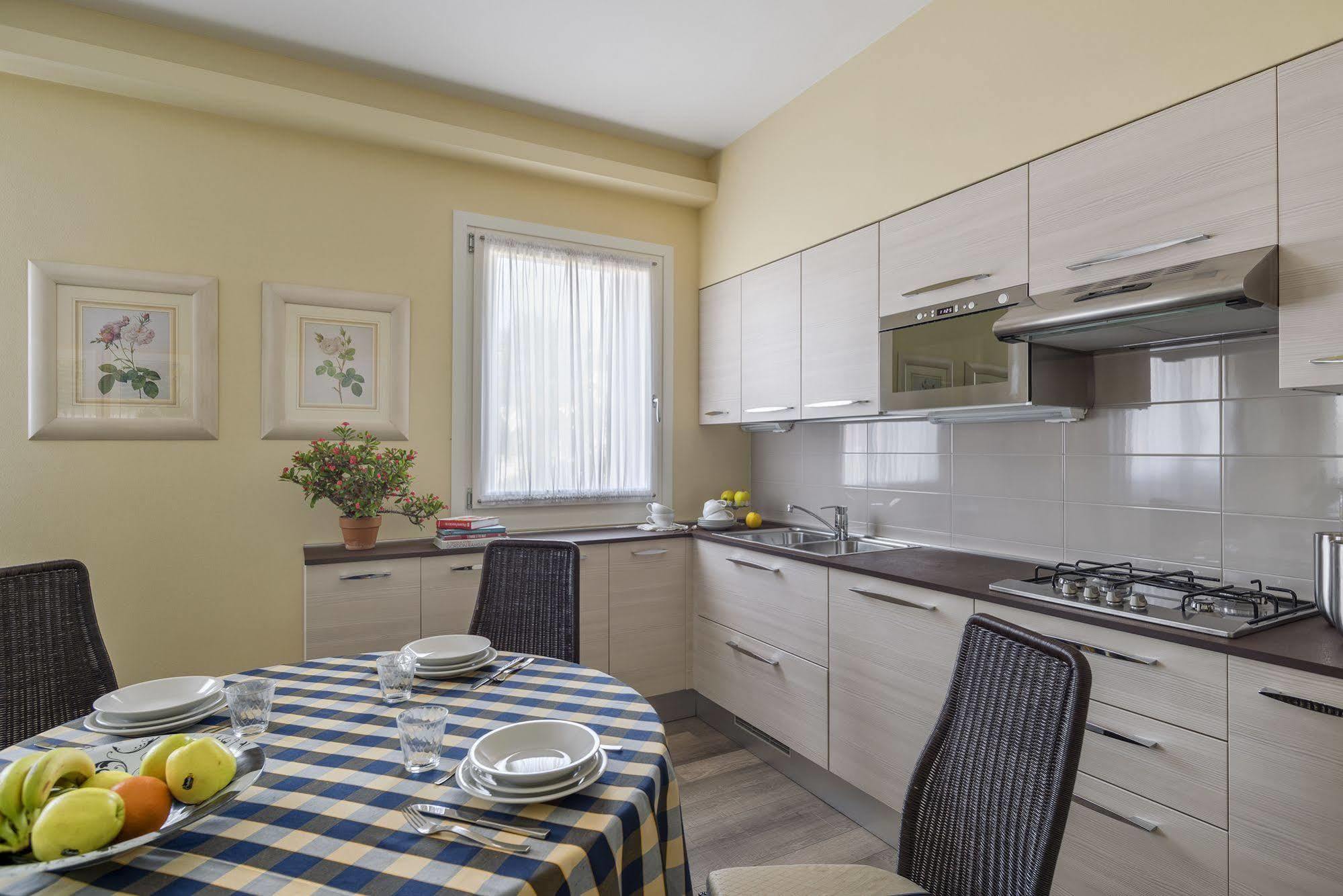 Palazzo Brando - Living Apartments Тревизо Экстерьер фото