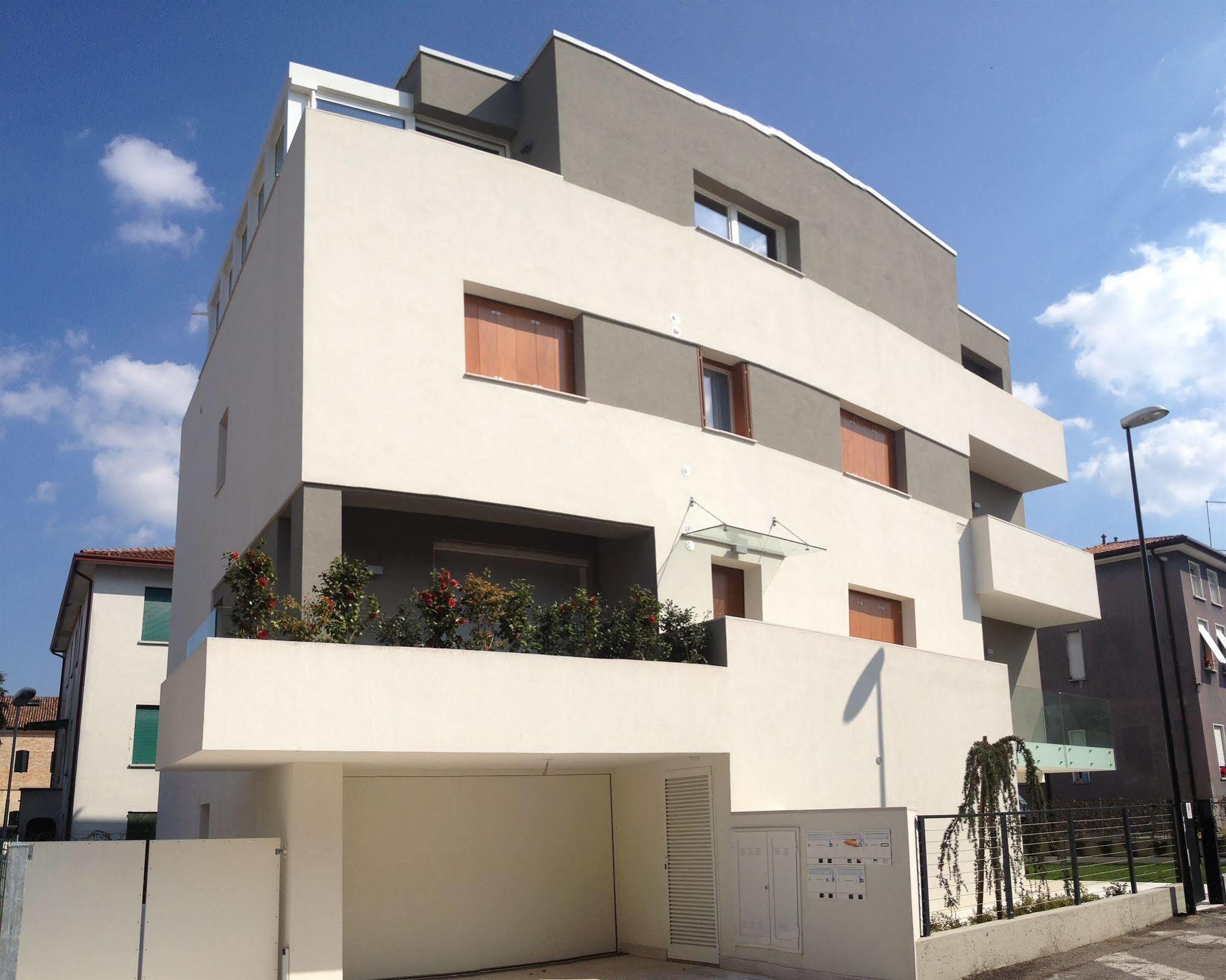 Palazzo Brando - Living Apartments Тревизо Экстерьер фото