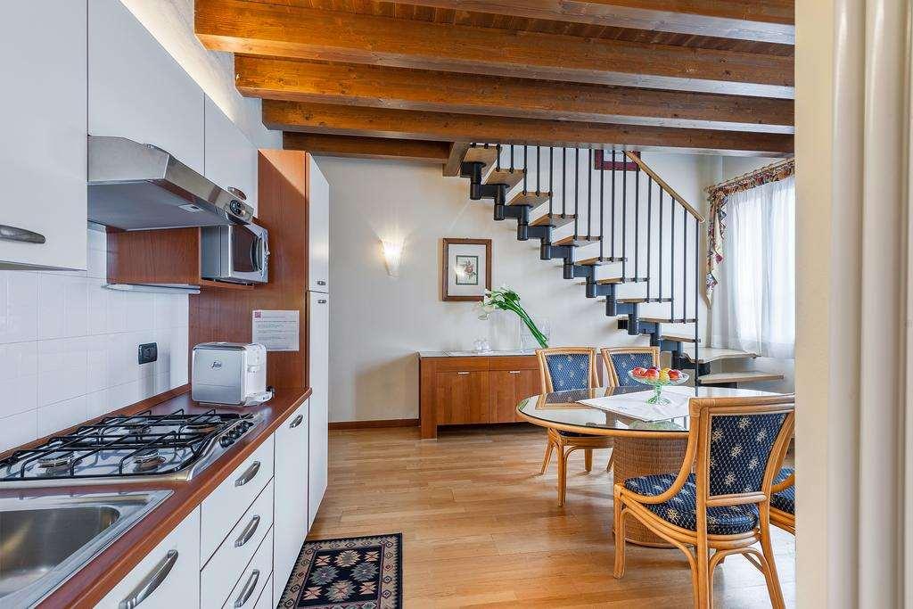 Palazzo Brando - Living Apartments Тревизо Номер фото